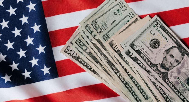 Bancos en EE.UU. podrían pedir documentos de ciudadanía a clientes bajo nueva propuesta federal