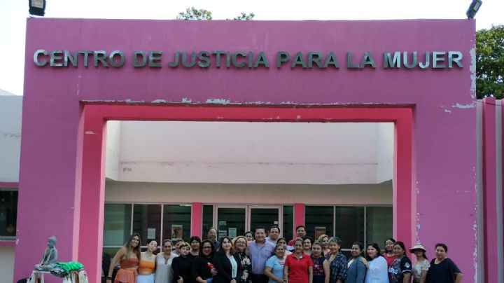 Detienen en Ciudad del Carmen a mujer tras viralizarse videos de agresión contra su bebé de 10 meses