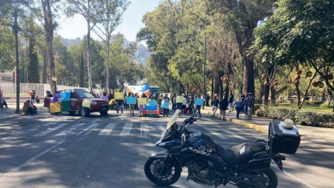 Indígenas bloquean la CFE en Morelia; denuncian daños a la salud por Geotérmica Los Azufres