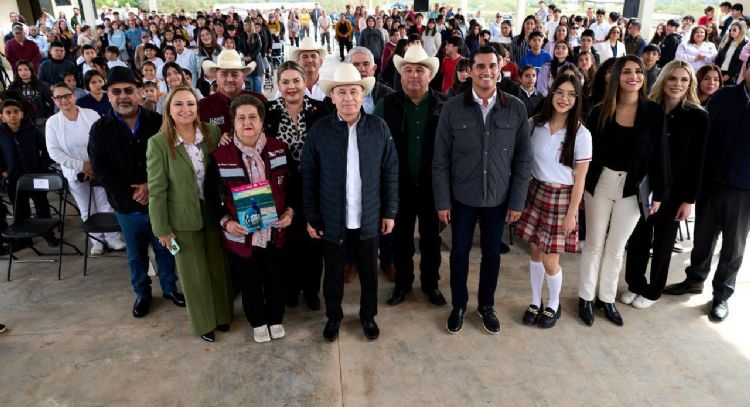Entrega Gobernador Durazo telebachillerato en Nácori Chico y garantiza becas a estudiantes