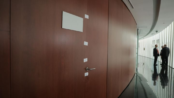 Presidenta del Senado defiende el salón de belleza, pero lo clausuran (Videos)