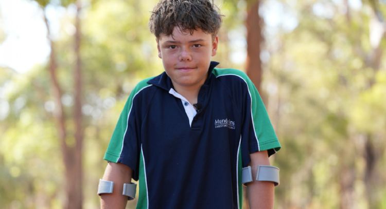 Niño de 13 años nada horas para salvar a su mamá y hermanos que quedaron a la deriva en el mar