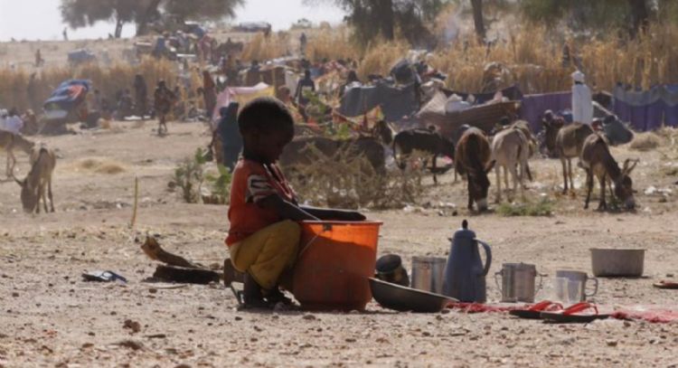 Dron con explosivos golpea escuela y centro médico en Sudán; deja 17 muertos, la mayoría niñas
