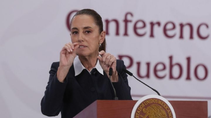 Sheinbaum pide resolver conflicto entre taxistas del AICM y aplicaciones mediante el diálogo