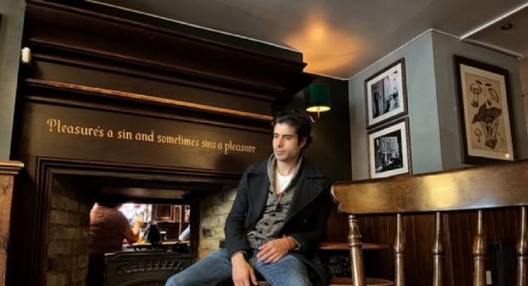 El actor José Ángel Bichir cae desde un tercer piso en la colonia Narvarte