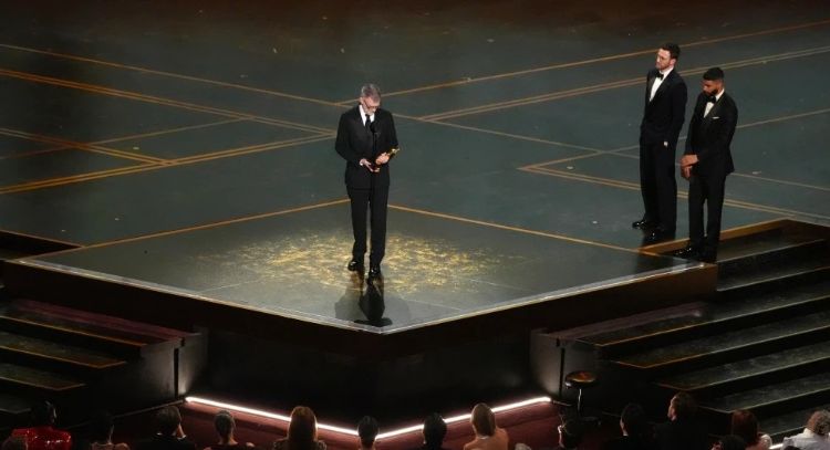 Paul Thomas Anderson gana el Oscar a mejor director por “Una batalla tras otra”