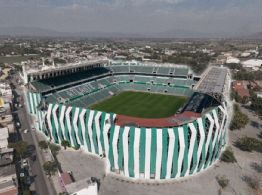 El estadio "Coruco" Díaz, un elefante blanco transexenal de casi mil millones de pesos
