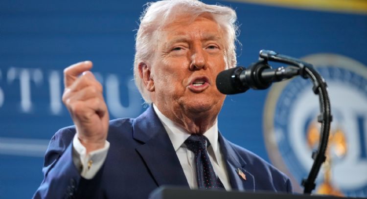 EU insiste que los aliados de la OTAN den "un paso al frente" y ayuden a reabrir el paso de Ormuz