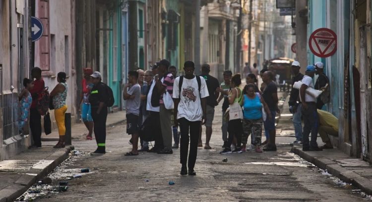 Colapsa la red eléctrica en Cuba mientras el país lucha contra la crisis energética