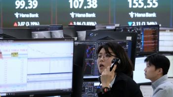 Vuelven a dispararse los precios del petróleo, empujando hacia abajo a los mercados mundiales