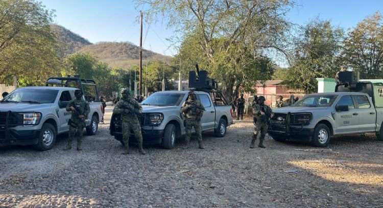 "¡Suelten a la niña!" gritaban pobladores para que liberaran a la hija de Ismael "El Mayo" Zambada