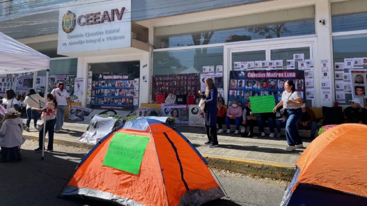 Colectivos de búsqueda protestan en Veracruz; toman instalaciones de la Comisión Estatal de Víctimas