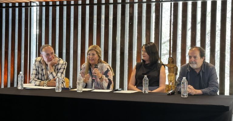 Fotografía de la conferencia. Crédito: Niza Rivera