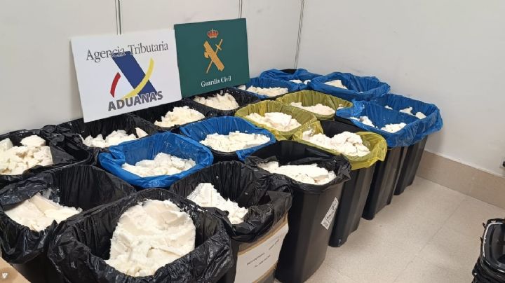 España asegura 625 kilos de mentanfetamina procedente de México; estaba escondida en aceite de coco