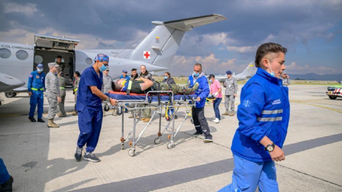 Suben a 69 los muertos por accidente de un avión militar en Colombia