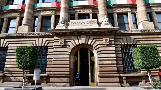 Contra todo pronóstico, Banxico baja la tasa pese a guerra en Medio Oriente y divide a su Junta