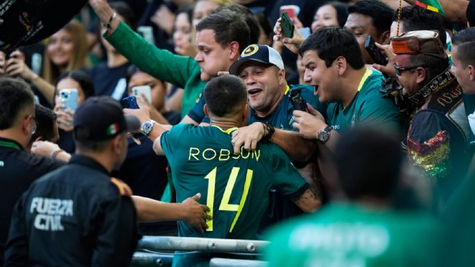 Bolivia remonta y elimina a Surinam en repesca para seguir soñando con su segundo Mundial