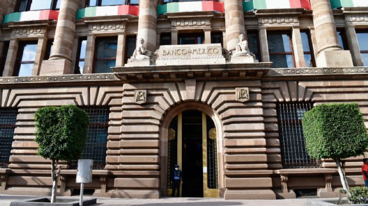 Contra todo pronóstico, Banxico baja la tasa pese a guerra en Medio Oriente y divide a su Junta