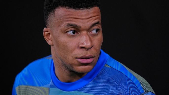 Trasciende que el Real Madrid examinó rodilla equivocada de Mbappé, pero el jugador lo desmiente