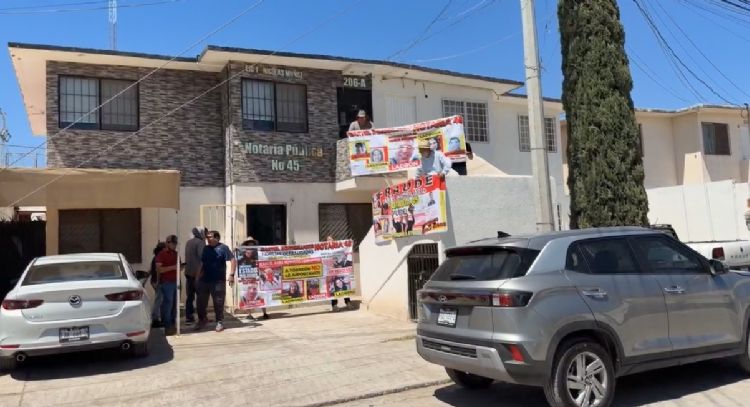 Piden ficha roja para localizar a notario responsable de fraude en “cártel inmobiliario” en Coahuila