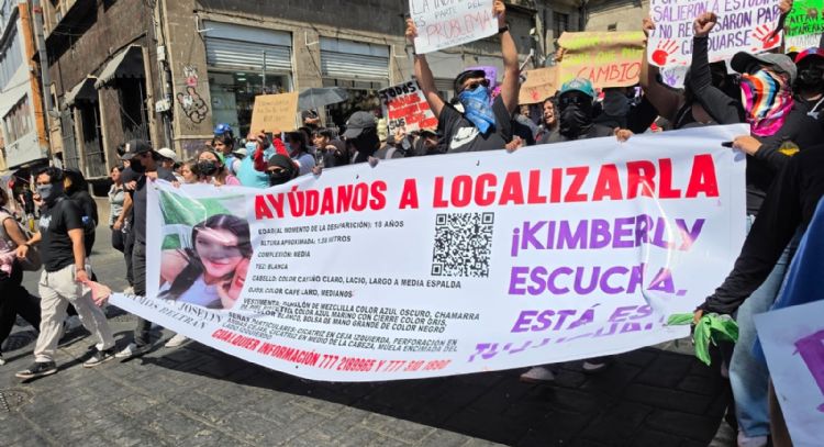 División en marchas por Kimberly Ramos: estudiantes exigen la salida de la rectora de la UAEM