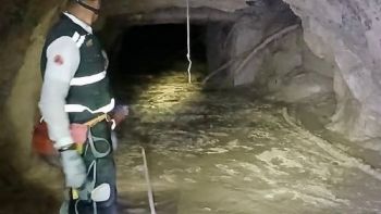 Localizan con vida a trabajador atrapado desde hace 13 días en mina Santa Fe, Sinaloa: Sheinbaum
