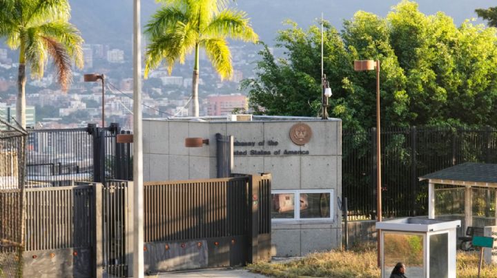 EU reabre embajada en Venezuela meses después de operación militar capturó a Nicolás Maduro