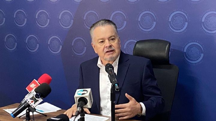 Senador panista revienta contra el Plan B; lo acusa de debilitar a estados