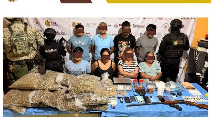 Caen ocho por venta de drogas en Tihuatlán, incluido el hermano de la delegada del Bienestar