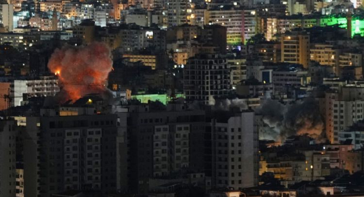 Irán lanza nuevos ataques y pide “la sangre de Trump”; Israel ataca territorio marroquí