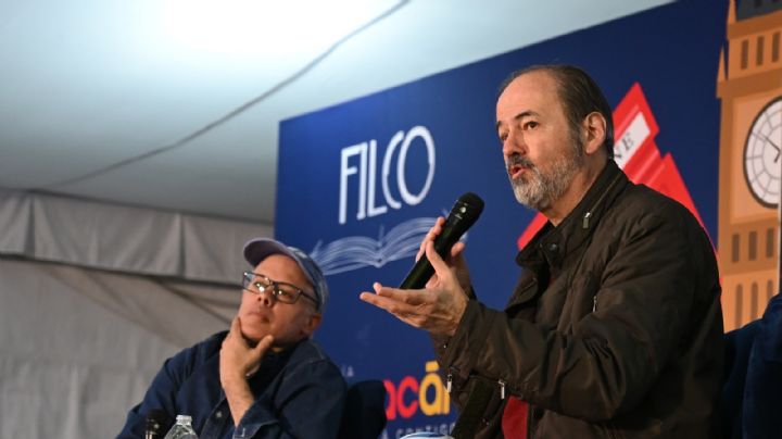 Juan Villoro se presenta por primera vez en la FILCo con conversatorio sobre “Literatura y Futbol”