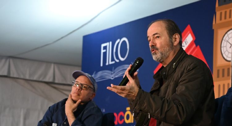 Juan Villoro se presenta por primera vez en la FILCo con conversatorio sobre “Literatura y Futbol”