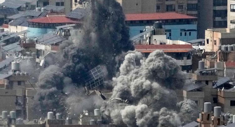 Presidente de Irán se disculpa por atacar a sus vecinos mientras misiles y drones golpean ciudades