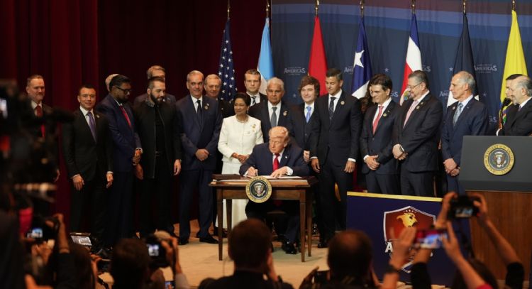 Trump confirma su reconocimiento del Gobierno de Venezuela de Delcy Rodríguez