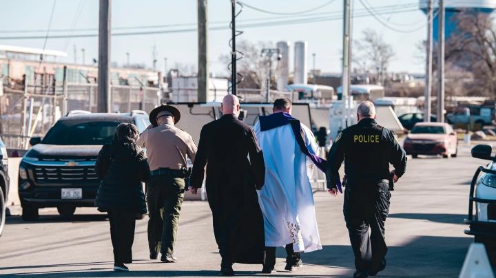 Líderes religiosos piden acceder a centros de detención de ICE durante la Cuaresma y el Ramadán