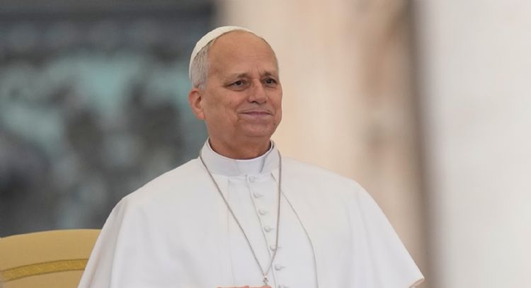 Papa pide cese del "estruendo de las bombas" y apela al diálogo para escuchar la voz de los pueblos