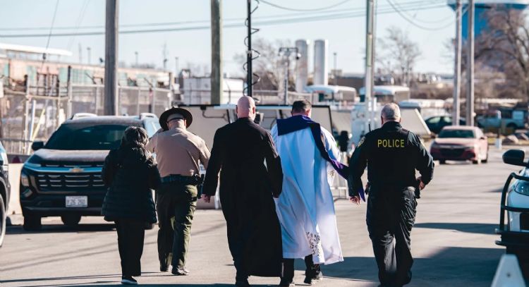 Líderes religiosos piden acceder a centros de detención de ICE durante la Cuaresma y el Ramadán