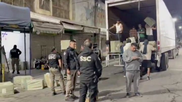 Decomisan 79 toneladas de perfumes y cosméticos ilegales en el Centro Histórico de la CDMX