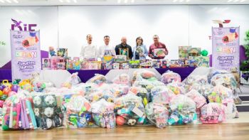 Entrega secretario general de Gobierno donativos de la colecta DIFTON 2026 en vísperas del Día de la