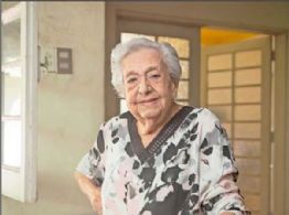 Murió la poeta, ensayista y profesora de literatura Eliana Albala