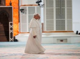 Trump advierte que no se disculpará con el Papa y le acusa de tener "un problema con la ley"