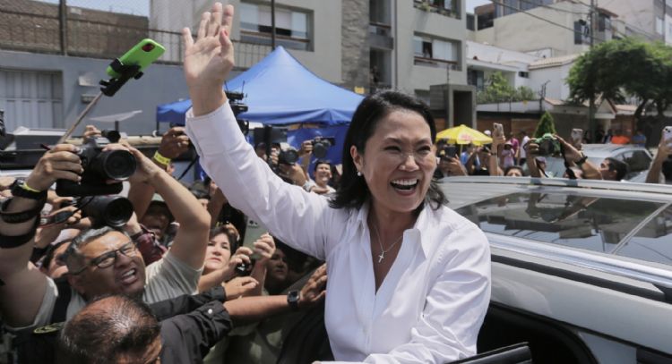Fujimori se consolida como vencedora de la primera vuelta en Perú