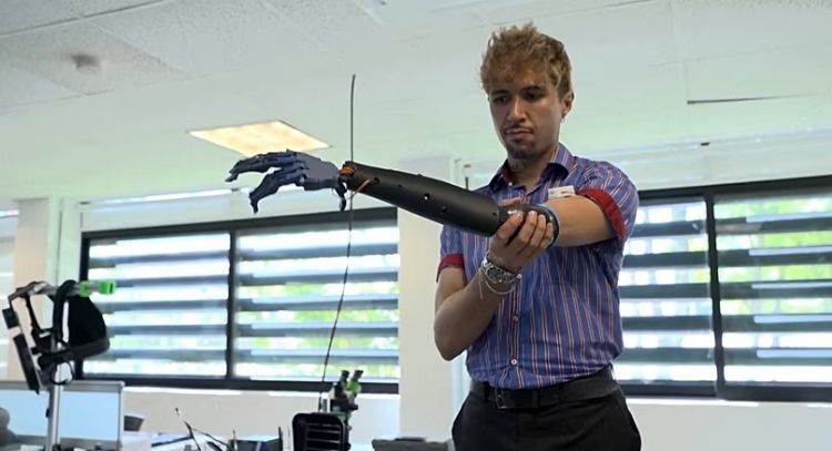 Científicos mexicanos de la UAG desarrollan modelo de prótesis de brazo biónico