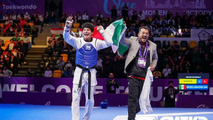 Medallistas mundiales juveniles de taekwondo ganan sin apoyo gubernamental