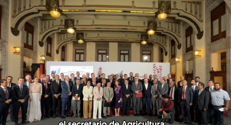 Acuerdan mantener en 910 pesos los 24 productos del Paquete Contra la Inflación