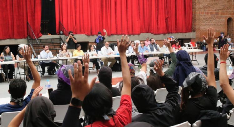 UAEM reanuda diálogo; exhiben a la Procuraduría y se mantiene la tensión