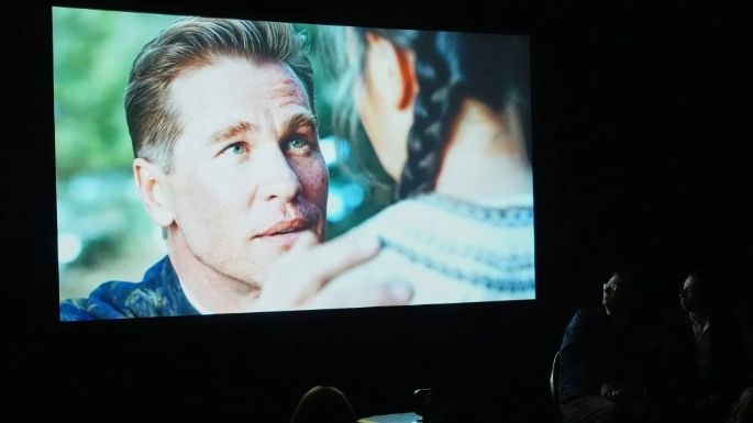 Val Kilmer, recreado mediante inteligencia artificial, debuta en el tráiler de As Deep as the Grave