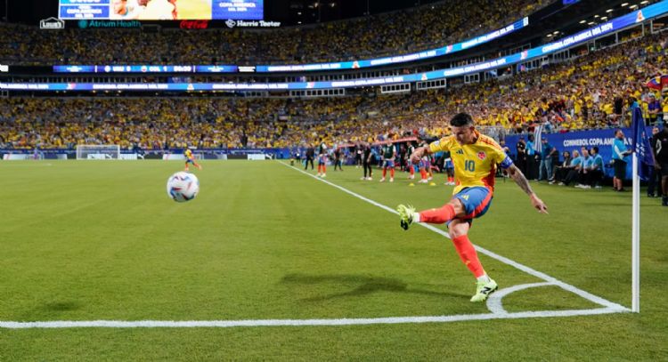 James Rodríguez, hospitalizado tras amistoso de Colombia por problema médico "no deportivo"