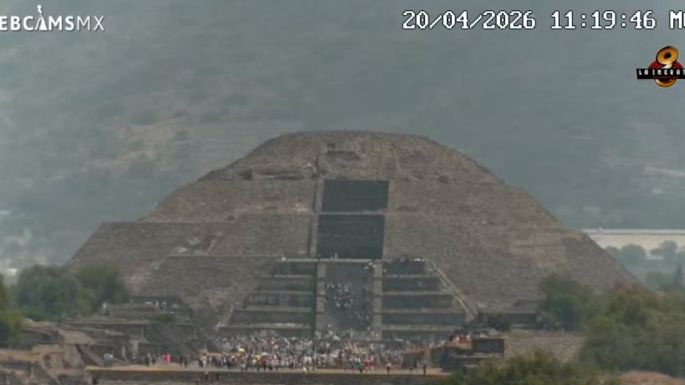 Así fue el momento del ataque en la Pirámide de la Luna de Teotihuacán captado por Webcams