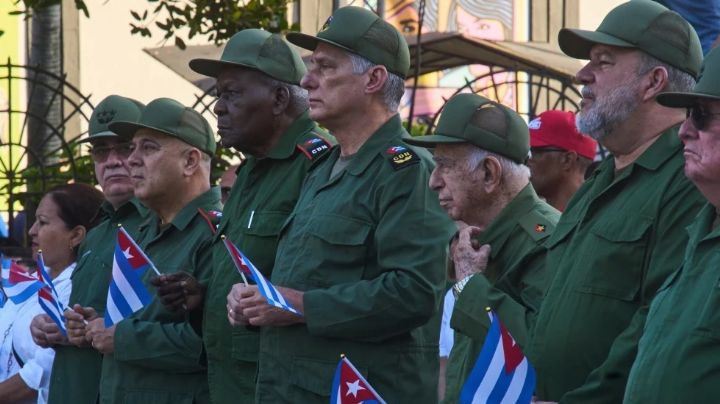 Cuba confirma haberse reunido con funcionarios de EU y exige que se levante el bloqueo energético